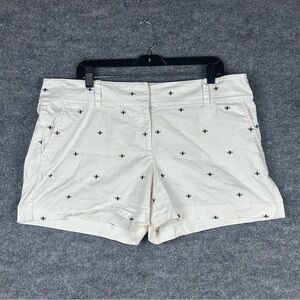 Ann Taylor 14 White Bee Embroidered Chino Shorts Preppy Coastal